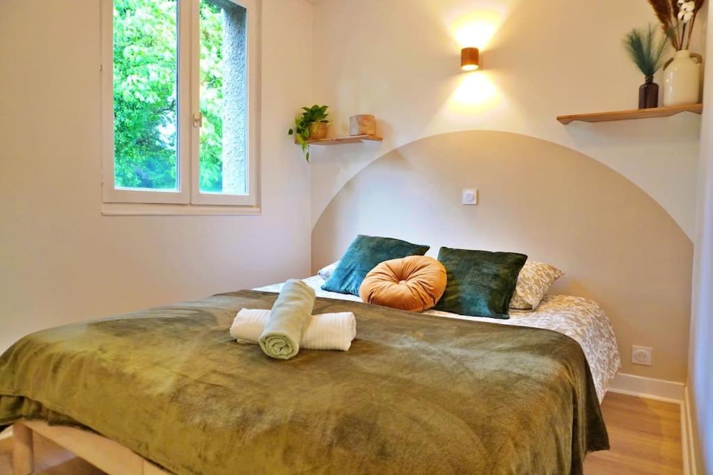 Appartamento "Cocon Biellois" - Calme, Vue & Parking Bielle Esterno foto