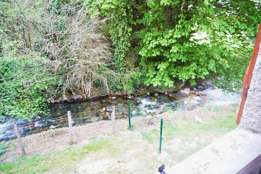 Appartamento "Cocon Biellois" - Calme, Vue & Parking Bielle Esterno foto